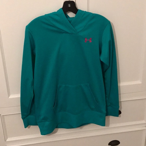 Under Armour Tops - Under Armour Sweatshirt